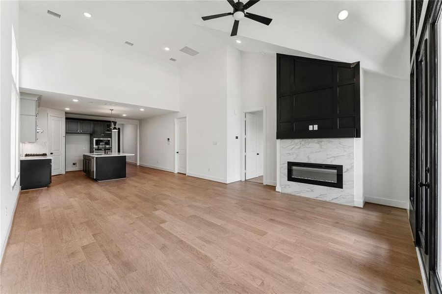 Spacious, unfurnished interior of a new home in Cross Creek Ranch 45' 70', Fulshear (Image 20).