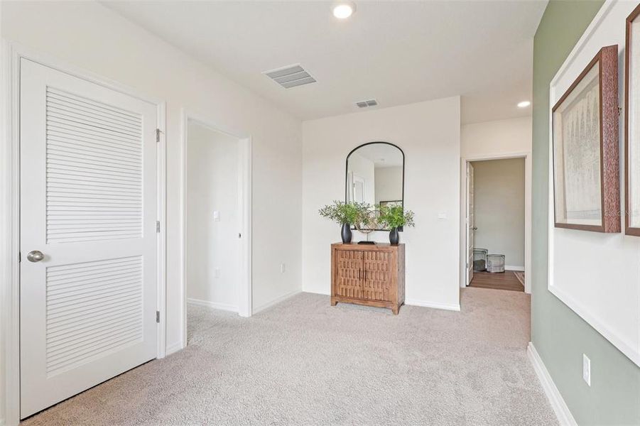 Furnished interior view inside a new home in , Lakeland (Image 9).