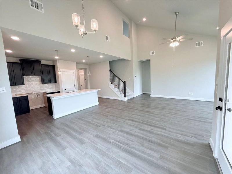 Spacious, unfurnished interior of a new home in Sunterra, Katy (Image 15). Spacious, unfurnished interior of a new home in Sunterra, Katy (Image 15).