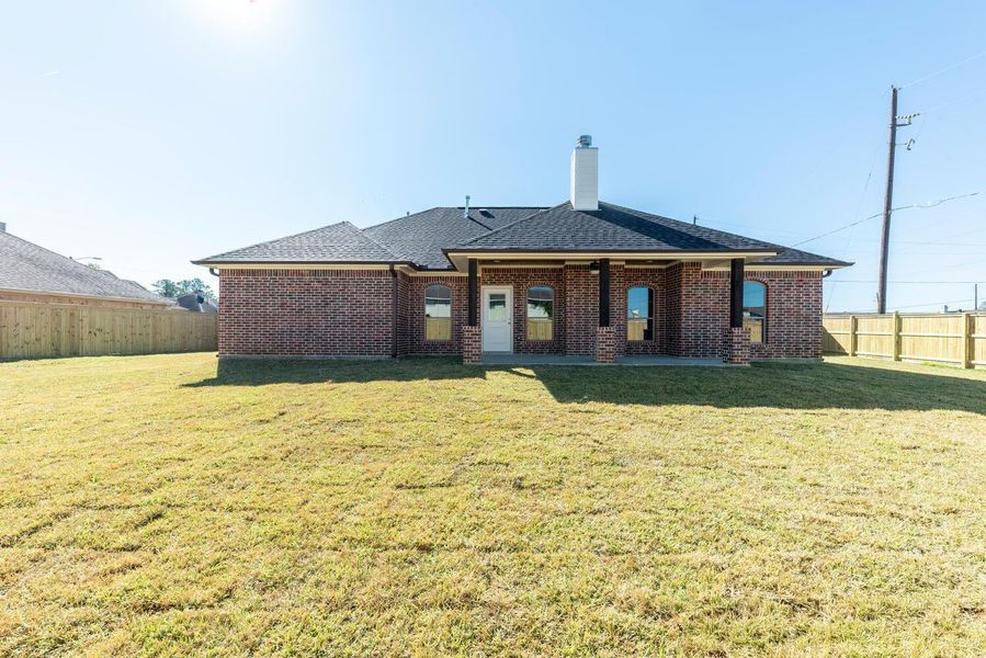 Exterior details and patio area of a home in , Beaumont (Image 4).
