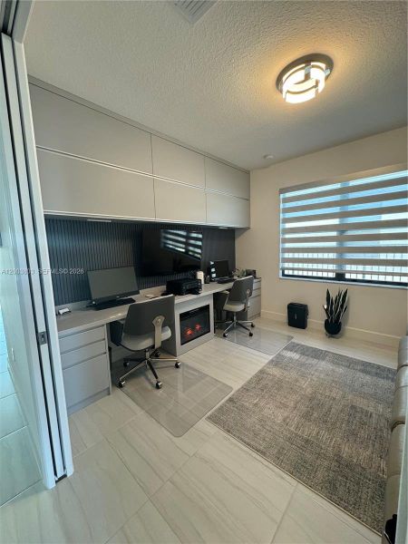 Furnished interior view inside a new home in , Port St. Lucie (Image 16).