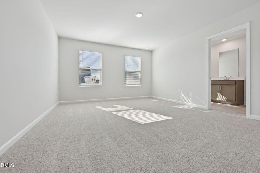 24 - Primary Bed 24 - Primary Bed