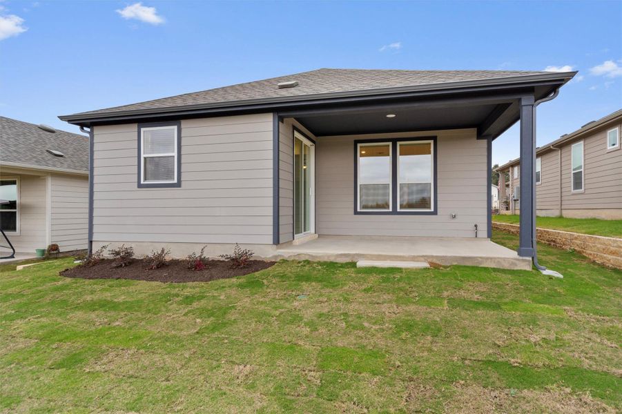 Exterior details and patio area of a home in Sun City Texas, Georgetown (Image 22).