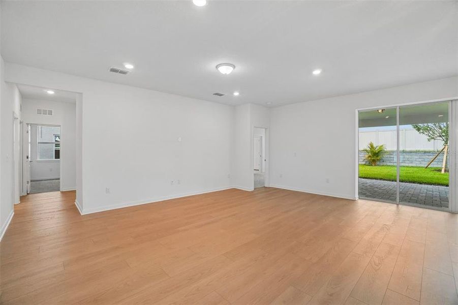Spacious, unfurnished interior of a new home in Spencer Glen, Riverview (Image 20).