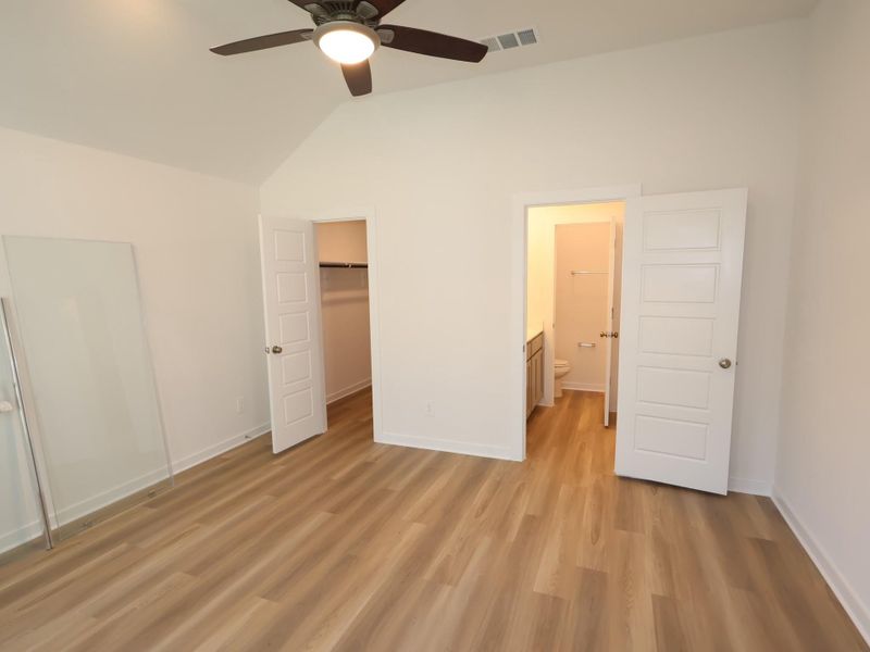 Spacious, unfurnished interior of a new home in Magnolia Ridge, Magnolia (Image 22).