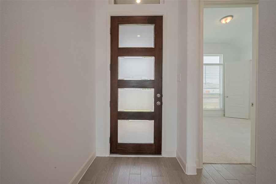 Spacious, unfurnished interior of a new home in Lago Mar, La Marque (Image 23).