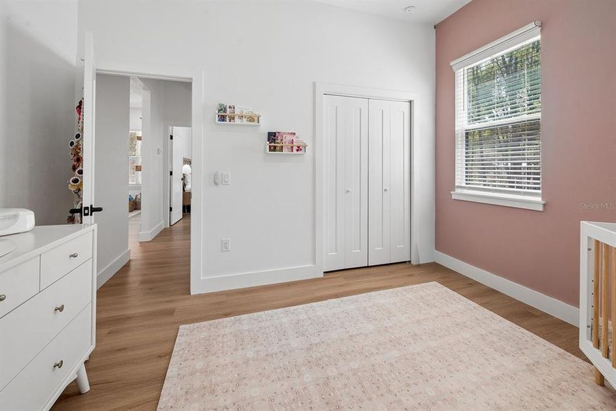 Spacious, unfurnished interior of a new home in , Fort White (Image 20).