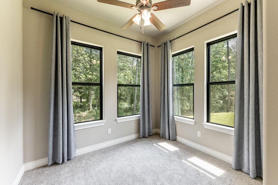 Study/Den or additional bedroom