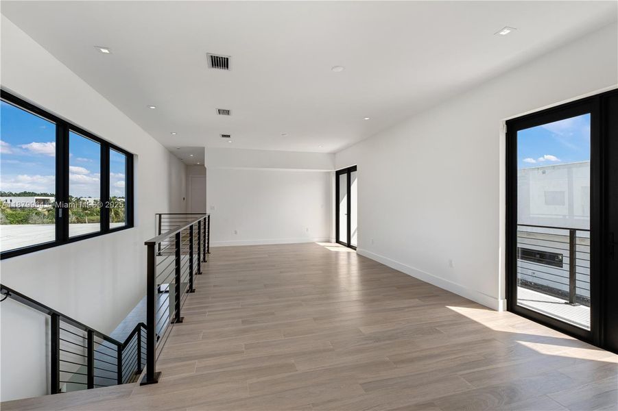 Image 9 of a home in . Image 9 of a home in .