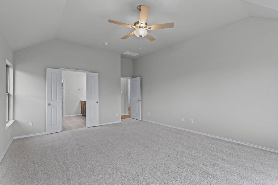 Spacious, unfurnished interior of a new home in , Spring (Image 21).