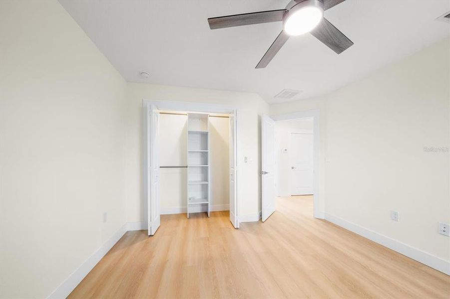 Spacious, unfurnished interior of a new home in , Largo (Image 48).