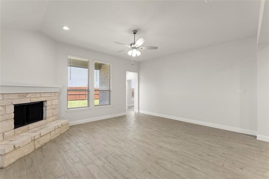 17. 1017 Goya - Family (3) 17. 1017 Goya - Family (3)