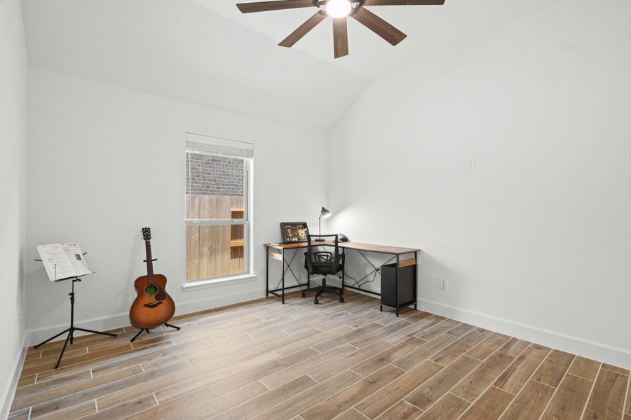 Furnished interior view inside a new home in Fulbrook on Fulshear Creek, Fulshear (Image 19).