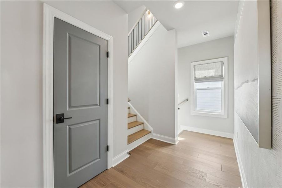 Spacious, unfurnished interior of a new home in Aberdeen, Hoschton (Image 21). Spacious, unfurnished interior of a new home in Aberdeen, Hoschton (Image 21).