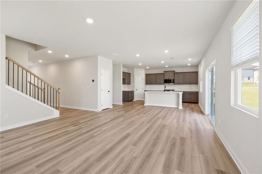 Spacious, unfurnished interior of a new home in Oak Grove Glen, Snellville (Image 28). Spacious, unfurnished interior of a new home in Oak Grove Glen, Snellville (Image 28).