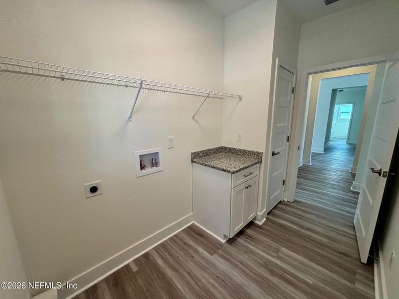 Spacious, unfurnished interior of a new home in , Melrose (Image 14).