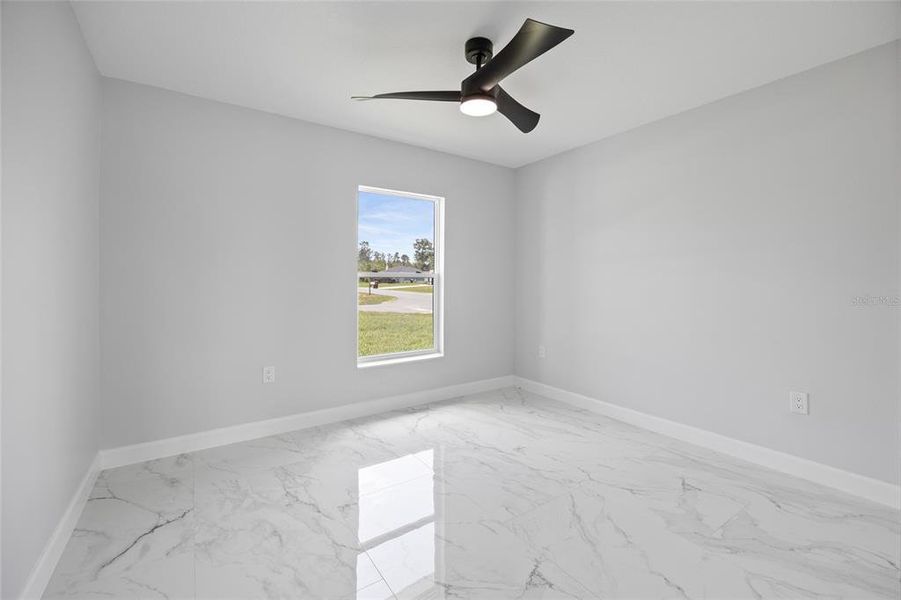 Spacious, unfurnished interior of a new home in , Dunnellon (Image 18).