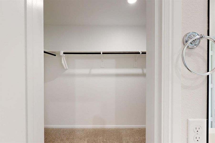 Spacious, unfurnished interior of a new home in Meadow Park, Denton (Image 27).