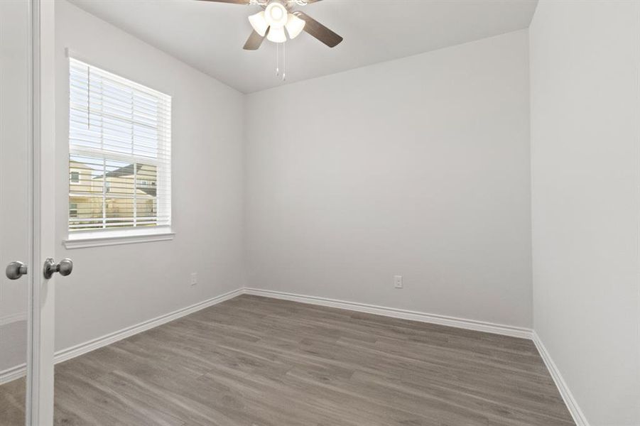Spacious, unfurnished interior of a new home in Retreat at Fossil Creek, Fort Worth (Image 10).