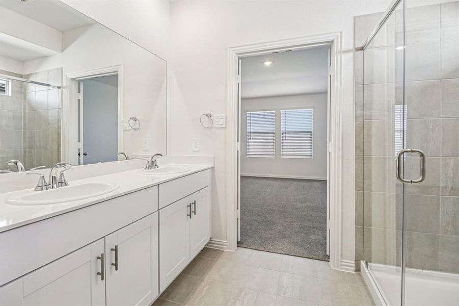 Furnished interior view inside a new home in River Ridge, Crandall (Image 14).
