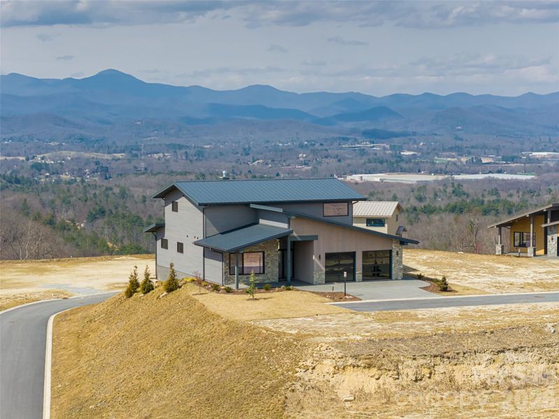 Image 44 of a home in .