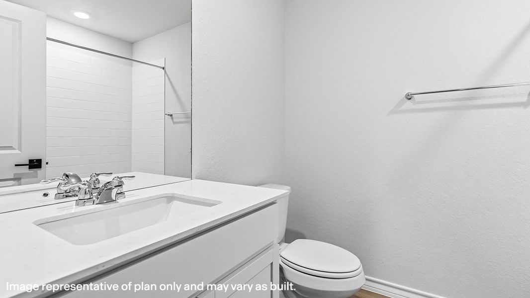 Representative interior finishes for a home built from the The Gaven by D.R. Horton in The Birch at Spencer Ranch, Boerne (Image 19).