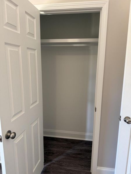 Spacious, unfurnished interior of a new home in , Walterboro (Image 24).