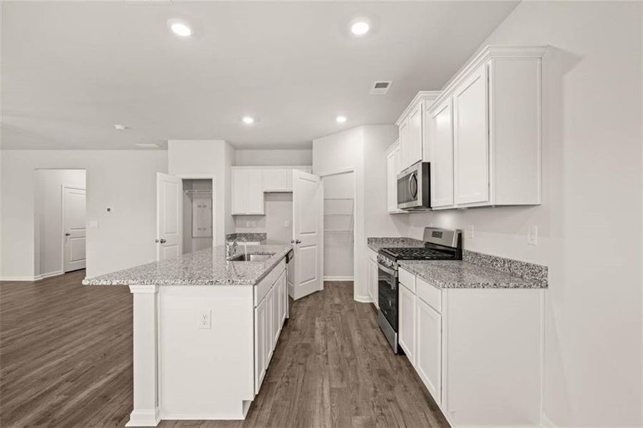 Furnished interior view inside a new home in Poplar Preserve, Newnan (Image 5).