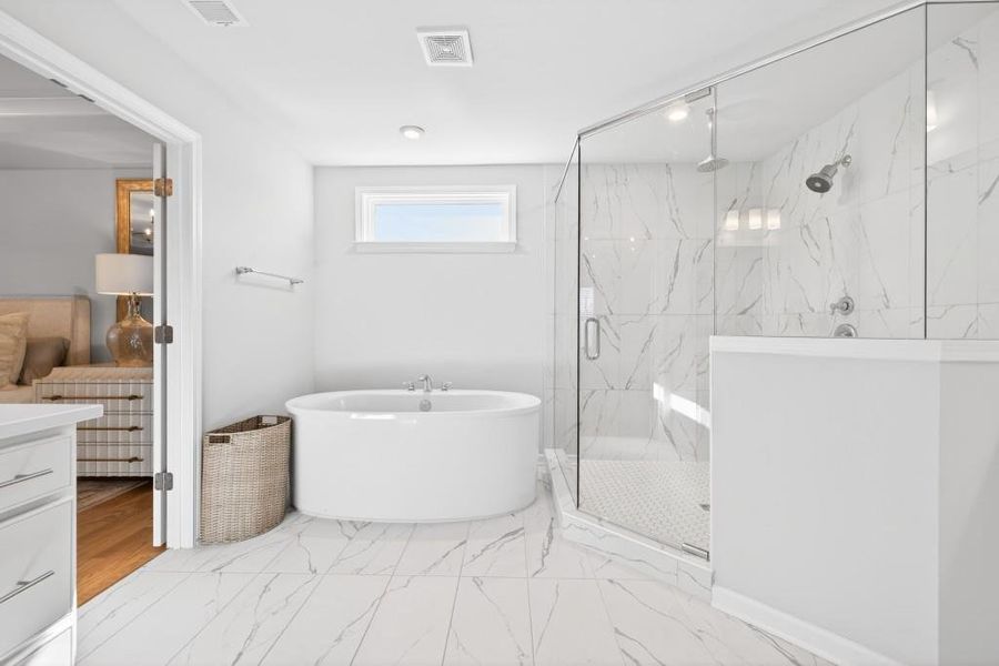 Furnished interior view inside a new home in Reunion, Flowery Branch (Image 78).