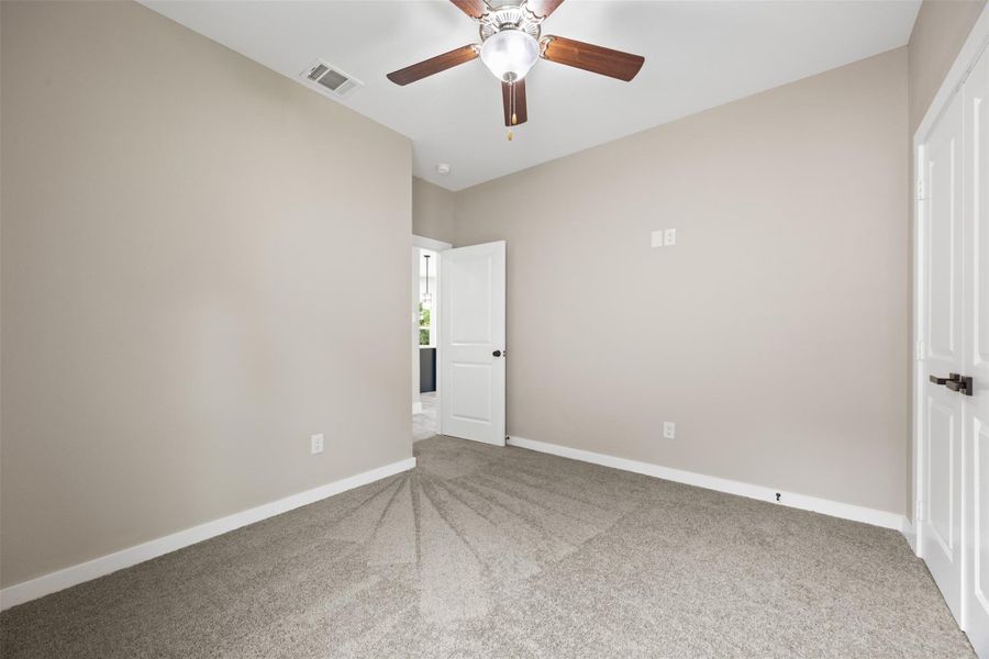 Spacious, unfurnished interior of a new home in , Willis (Image 12).