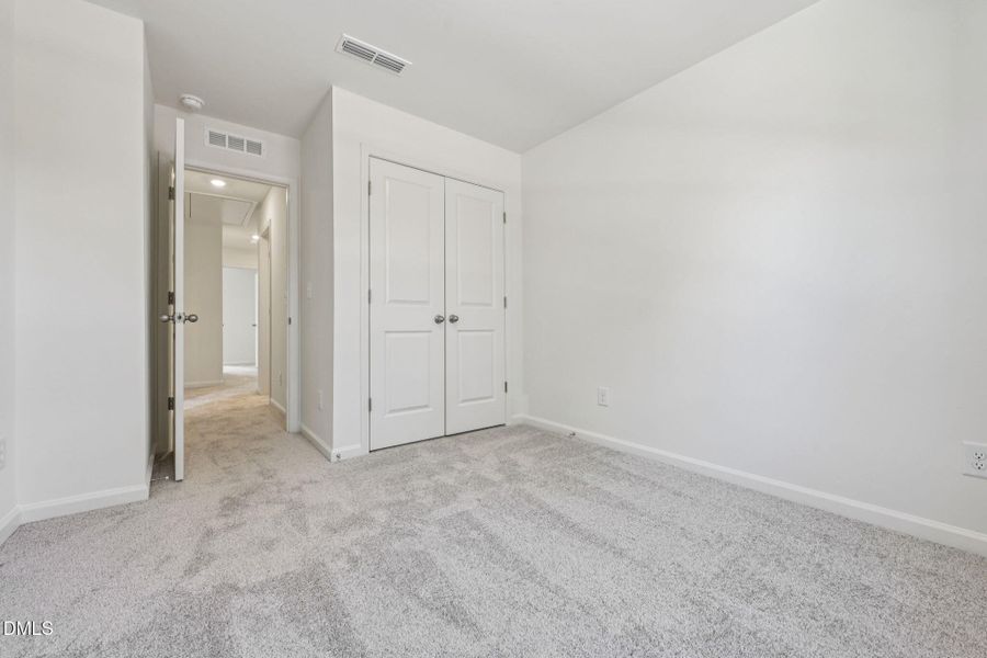 20-web-or-mls-212 Parker Lane-S0503-020