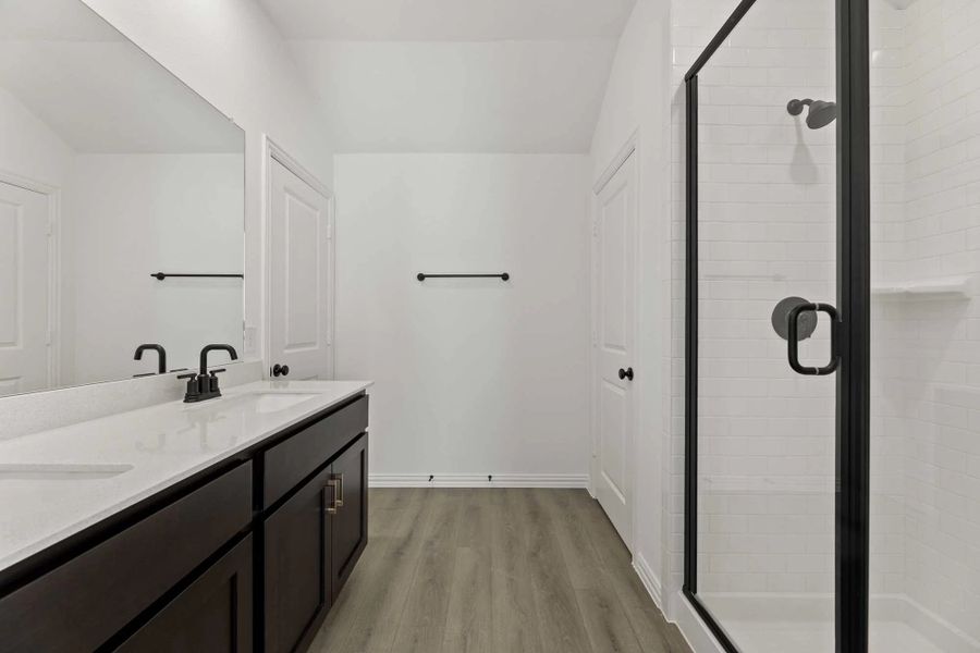 Primary Bathroom featuring the Oxford Collection