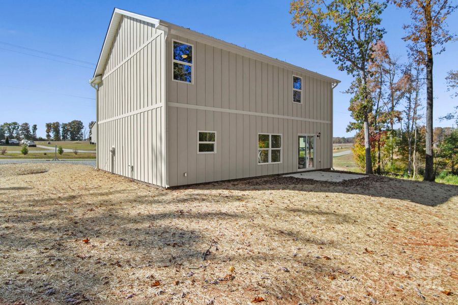 Exterior details and patio area of a home in , Monroe (Image 4).