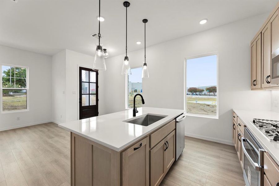 08. 705 Kerrville - Kitchen (3)