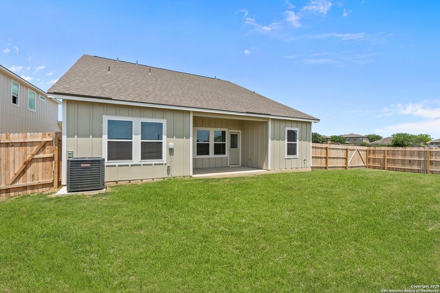 Front exterior of a new home in Weltner Farms 50’s, New Braunfels, TX, highlighting curb appeal (Image 20). Front exterior of a new home in Weltner Farms 50’s, New Braunfels, TX, highlighting curb appeal (Image 20).