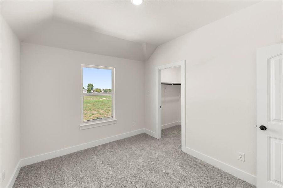 21. 2900 Woodbrook - Bed 2