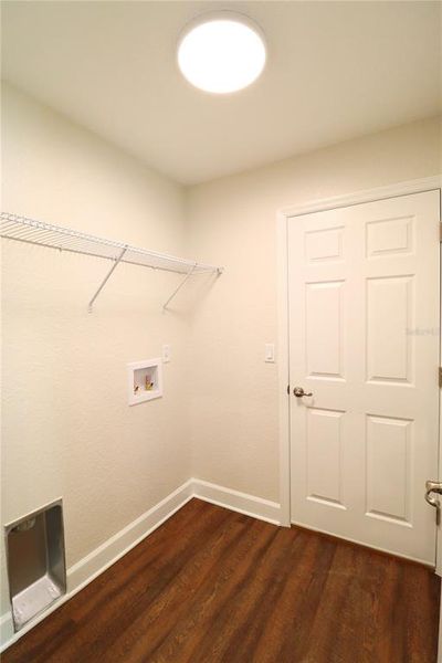 Spacious, unfurnished interior of a new home in , Summerfield (Image 9).