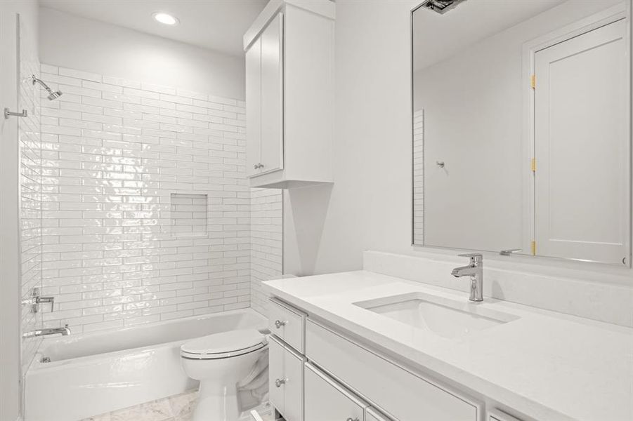 Furnished interior view inside a new home in , Fort Worth (Image 12).