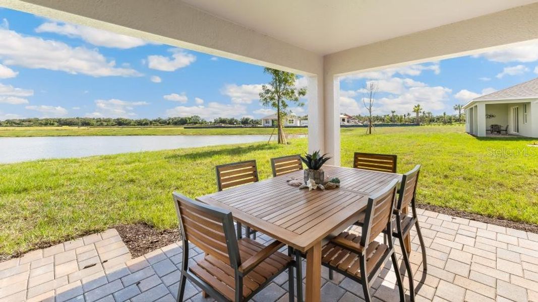 Exterior details and patio area of a home in , Punta Gorda (Image 3).