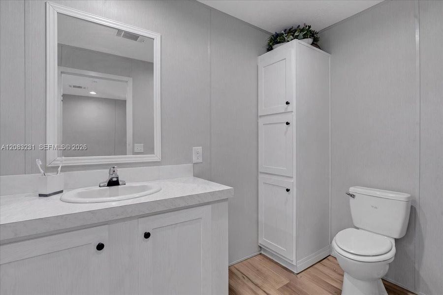 Furnished interior view inside a new home in , Clewiston (Image 7).