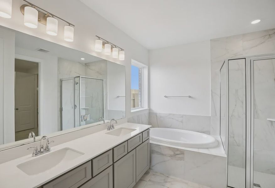 Homesite 2431 Primary Bath - 11 of 21