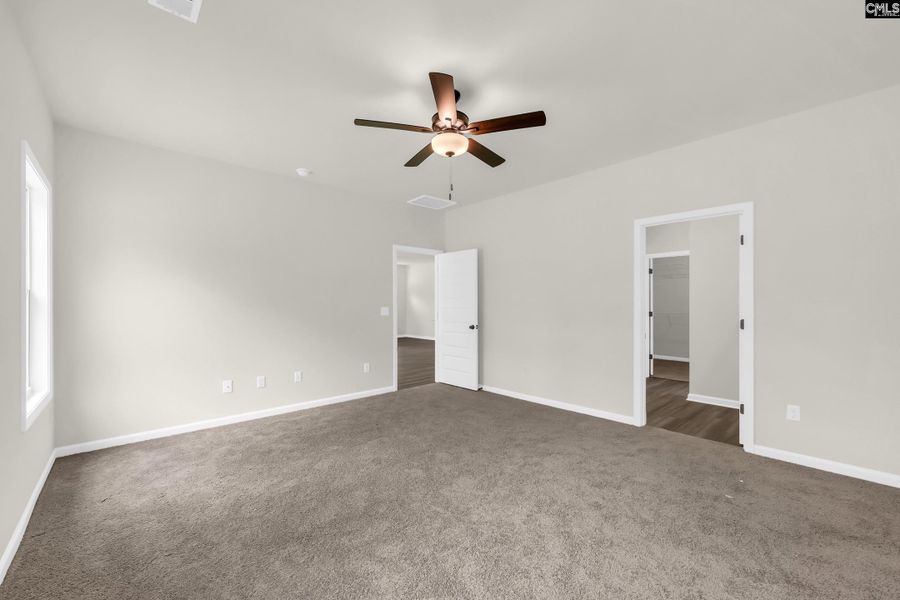 Spacious, unfurnished interior of a new home in Old Charleston Acres, Pelion (Image 23).