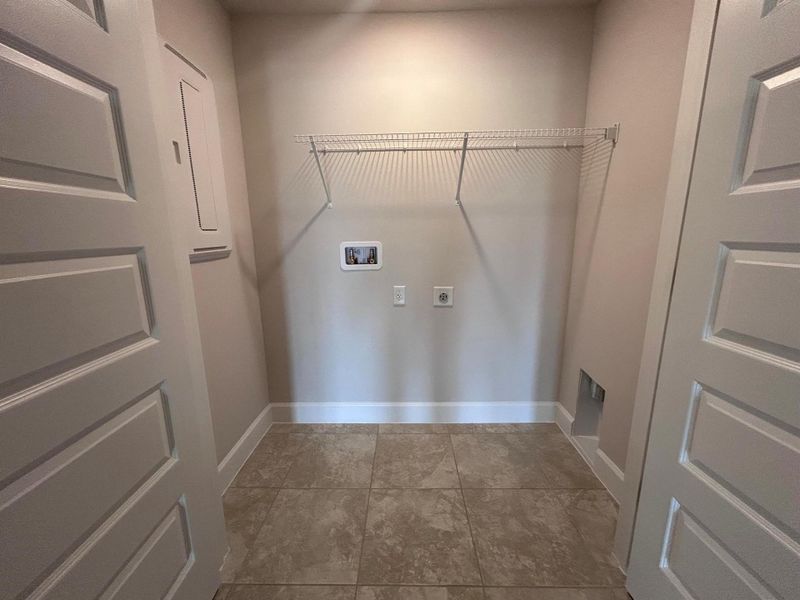 Spacious, unfurnished interior of a new home in Waterstone Villas, Fort Pierce (Image 25). Spacious, unfurnished interior of a new home in Waterstone Villas, Fort Pierce (Image 25).