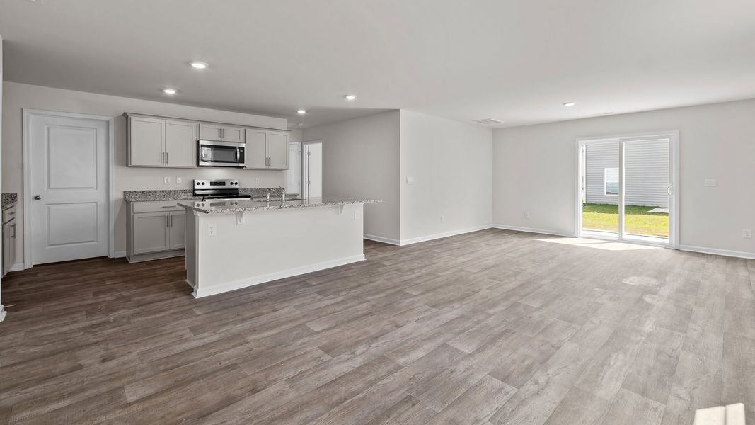 Spacious, unfurnished interior of a new home in Chandler Pointe, Rural Hall (Image 9).