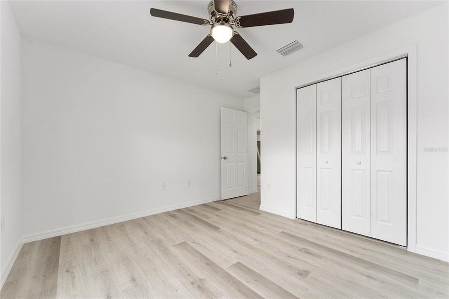 Spacious, unfurnished interior of a new home in , Silver Springs (Image 14).