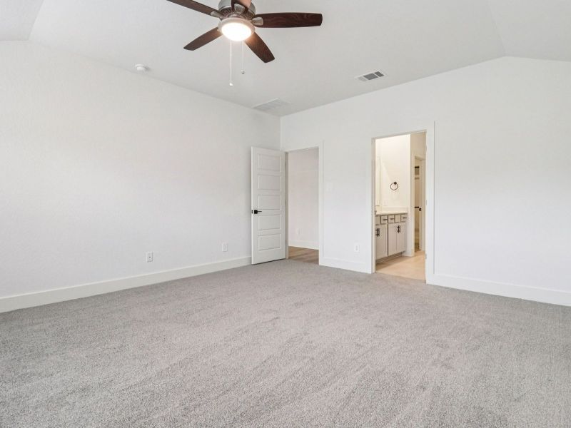 Spacious, unfurnished interior of a new home in Sagebrooke - Classic Series, San Antonio (Image 17). Spacious, unfurnished interior of a new home in Sagebrooke - Classic Series, San Antonio (Image 17).