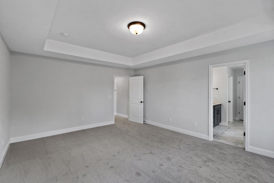 Spacious, unfurnished interior of a new home in Wildcat Chase, Summerville (Image 11).