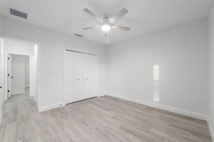 Spacious, unfurnished interior of a new home in , Ocala (Image 46).