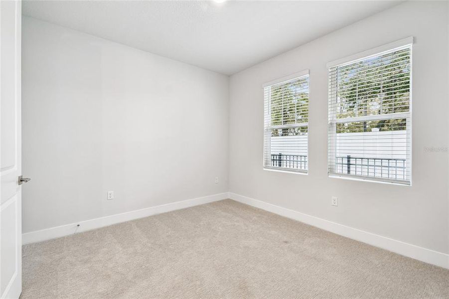 Spacious, unfurnished interior of a new home in Towns at Union, St. Petersburg (Image 32).