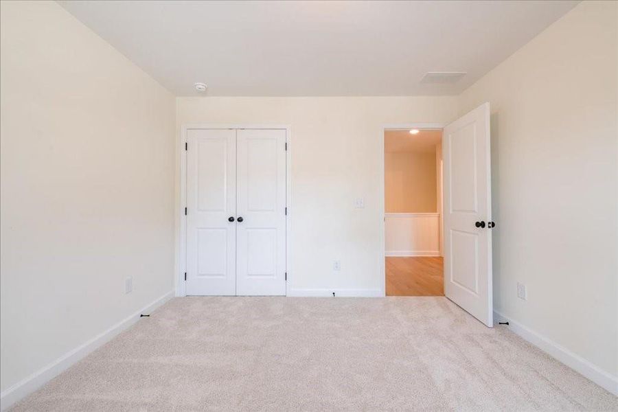 Spacious, unfurnished interior of a new home in Cherokee Township, Acworth (Image 31). Spacious, unfurnished interior of a new home in Cherokee Township, Acworth (Image 31).